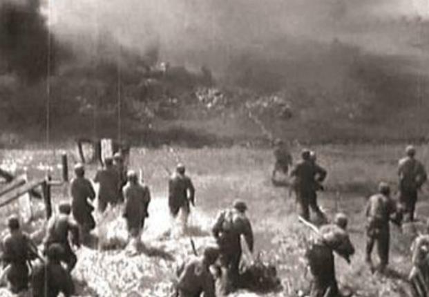 双堆集逃脱的老虎团"余孽"有多凶？金门战役中带头冲锋还对部下喊话："一个都别放过