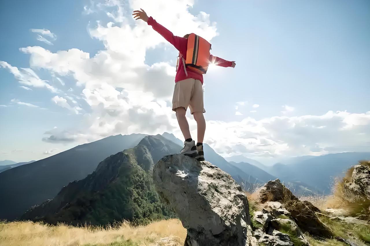 儿子忍了一年才看清他这个朋友，就是一个小人，我说道：到了职场上，会更多！

儿子