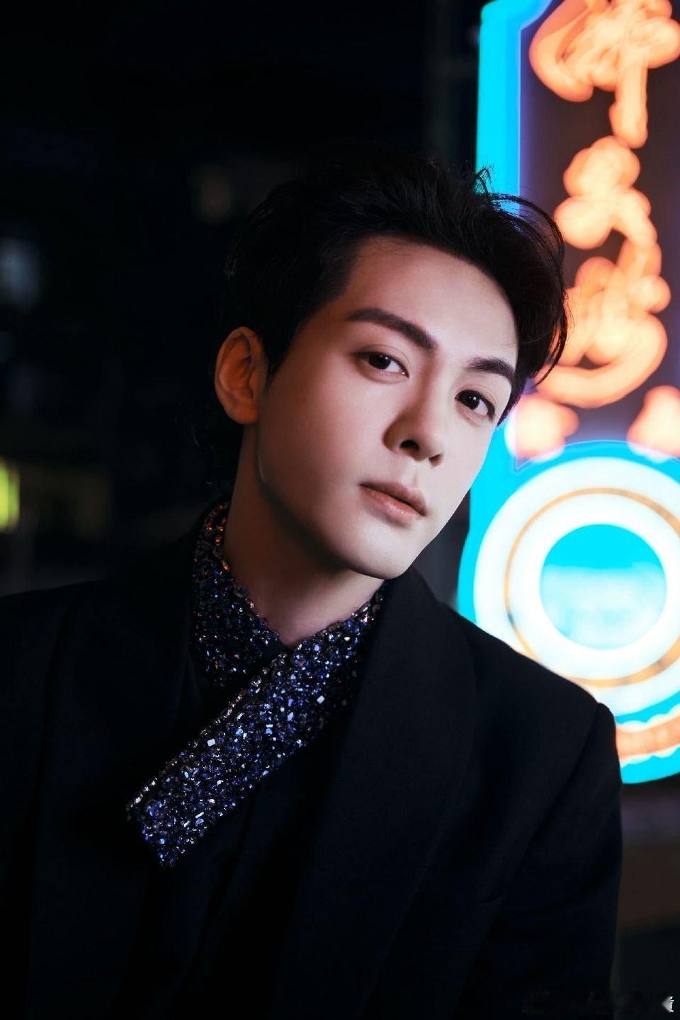 曾舜晞港风可以开班了曾舜晞港风真的可以开班了太绝了  开班我第一个报，求曾舜晞教