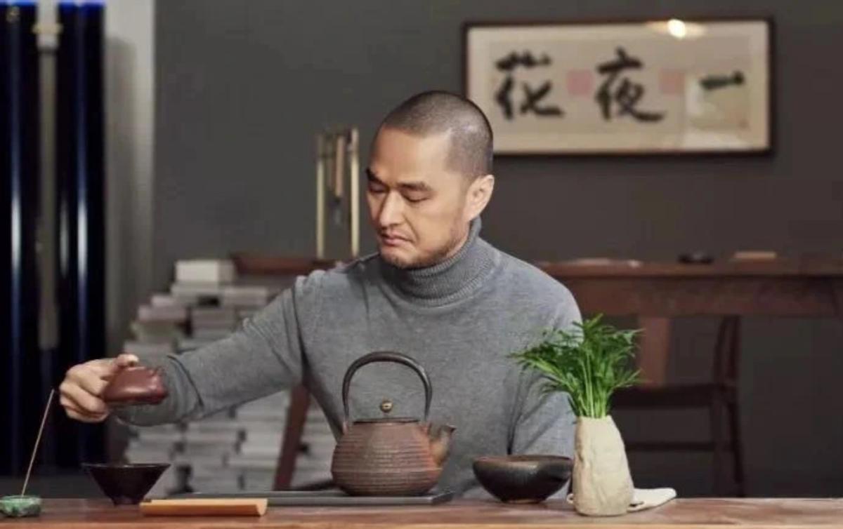 “身价上亿”的协和医学博士冯唐，语出惊人：“如果想不得癌，少得癌，特别像女生像乳