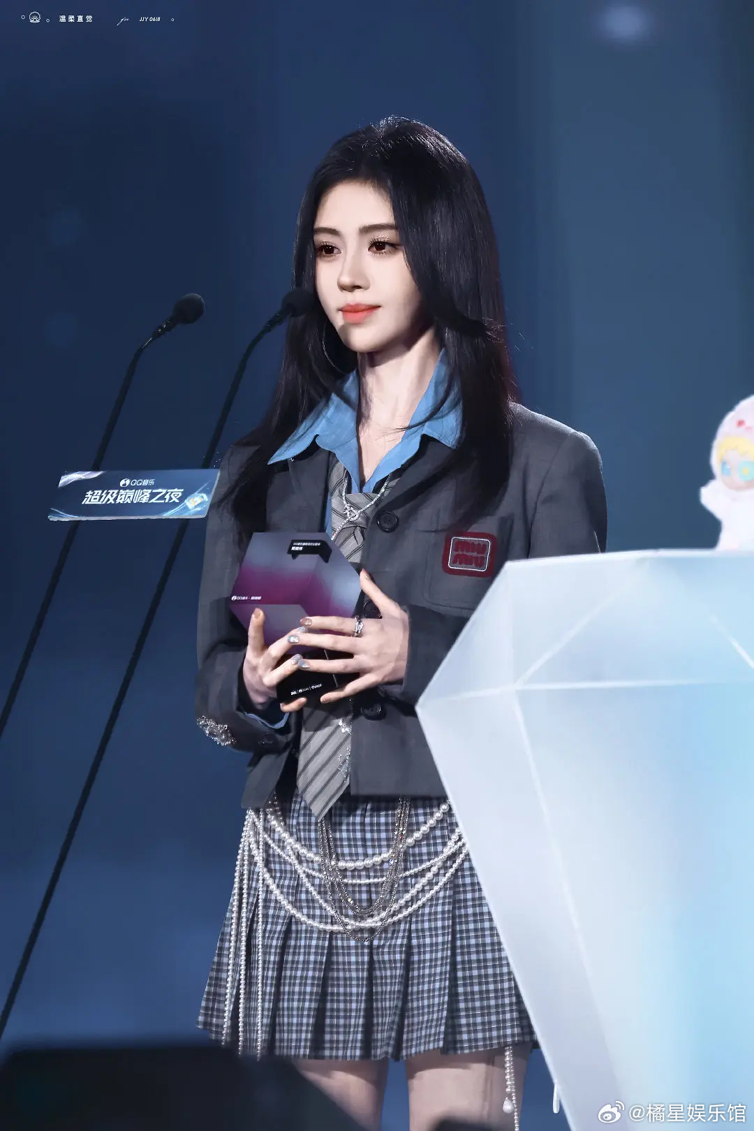 鞠婧祎确实挺美的，但是看久了会腻