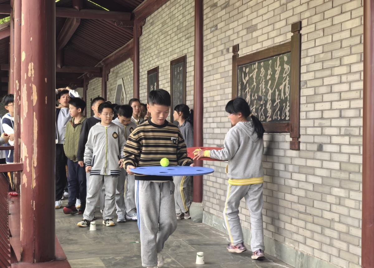 4月，正值香港公众假期，香港优才（杨殷有娣）书院的师生们来到宁波，和惠贞书院的宁