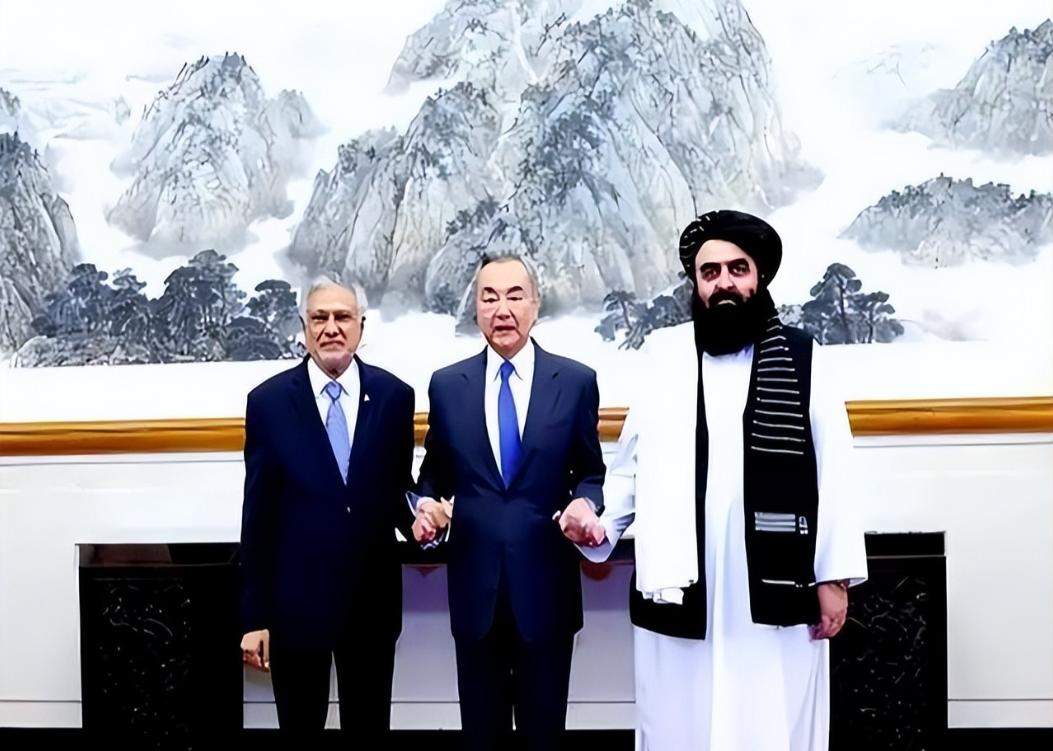 孟加拉国新发现，这是一个很有趣的问题，凡是靠在中国旁边的国家，哪怕是国土面积没有