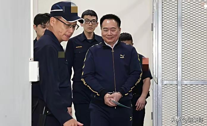 3月27日，国民党籍的前立法机构代表蔡正元正式入狱服刑，3月26日，因涉及京华城