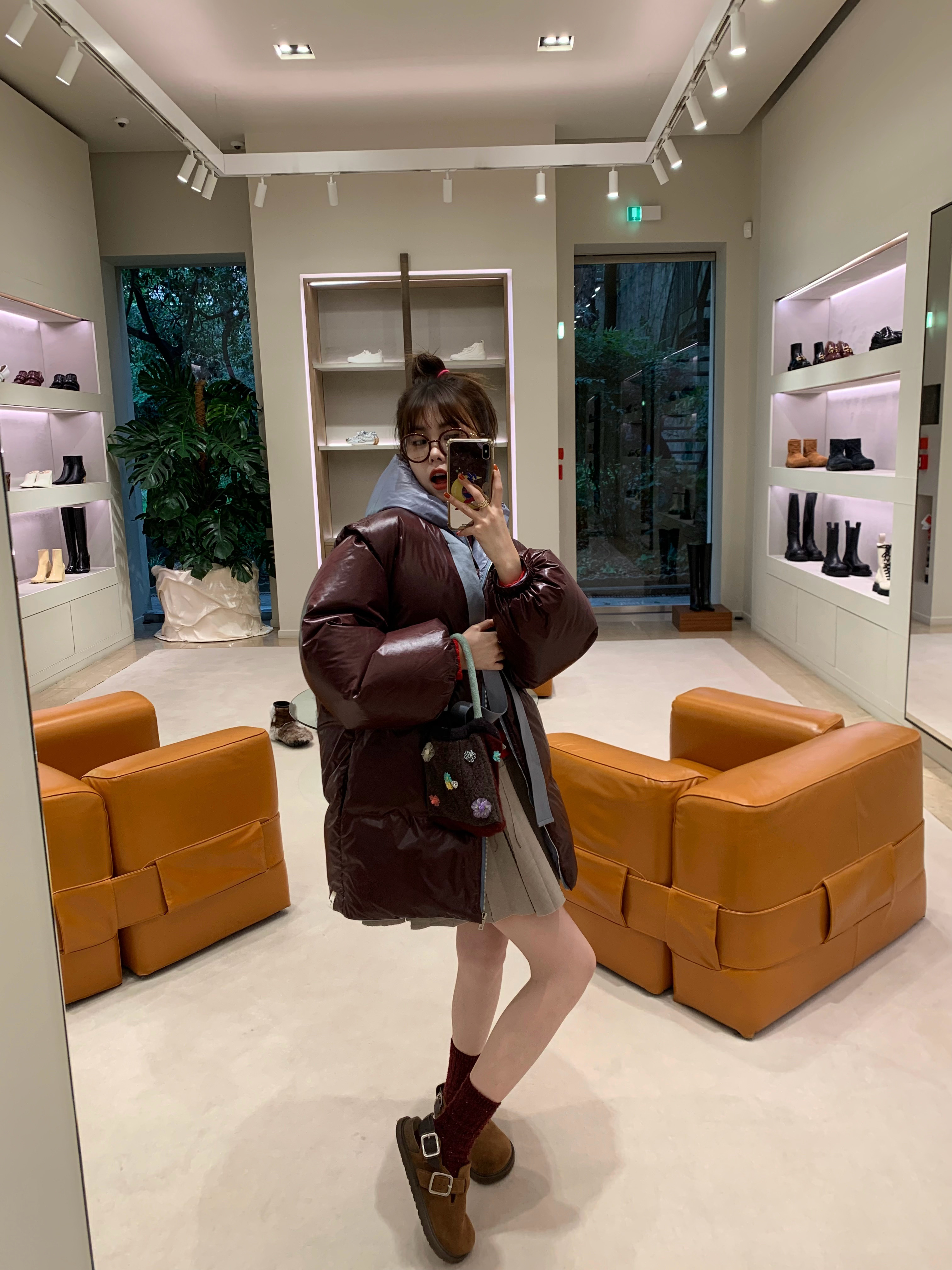 巧克力欧包羽绒服 这件真的定制了很久 从年初慢慢调试一直到下半年  充绒量看得见