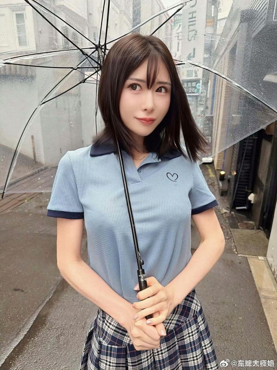 辻井穗乃果，颜值和身材都不差！ 