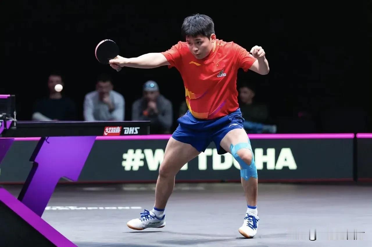 WTT多哈冠军赛首场男单半决赛，中国队独苗林诗栋对阵本次比赛状态爆棚的韩国选手张