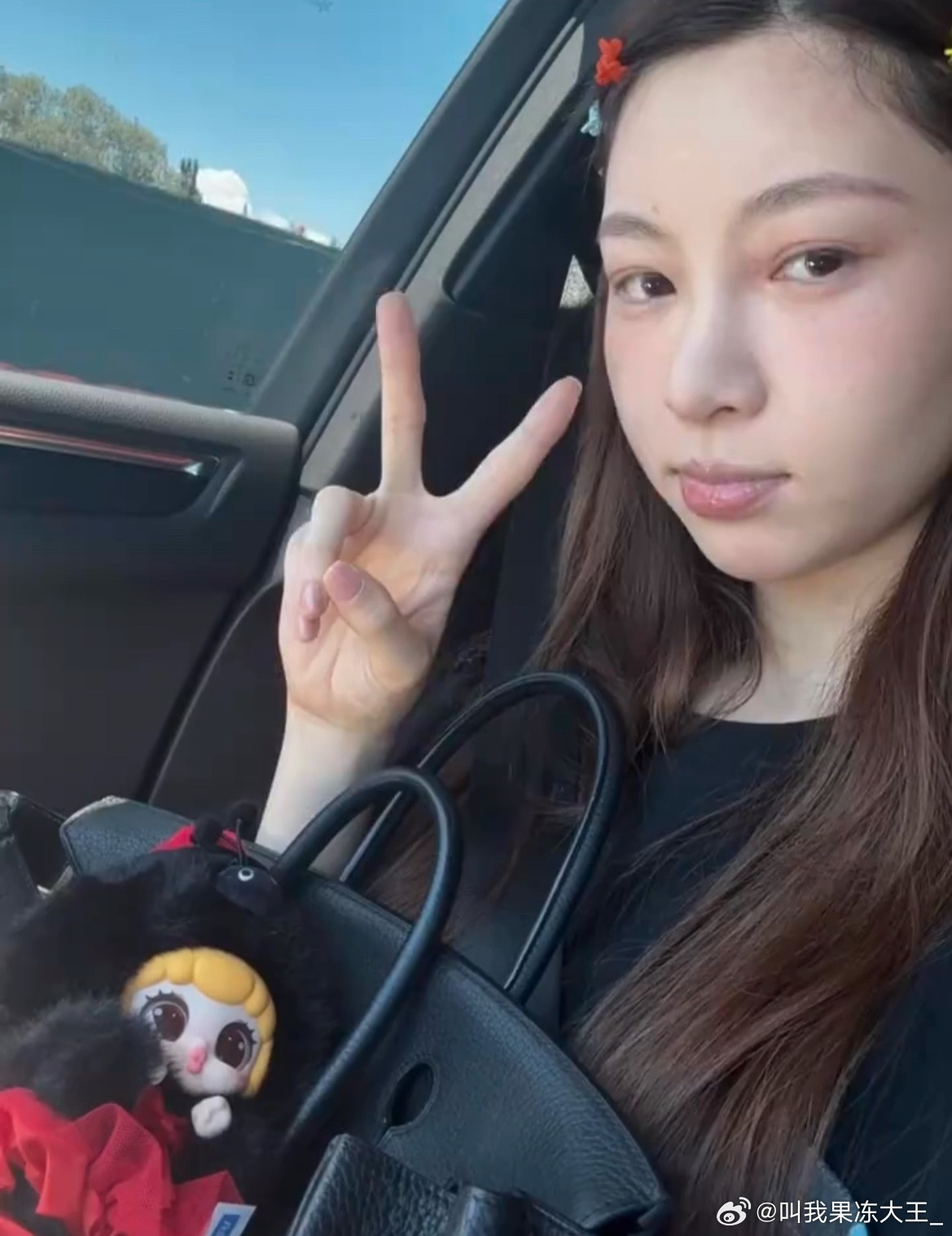 痞幼晒小时候照片痞幼晒小时候的照片。1:1等比例长大 