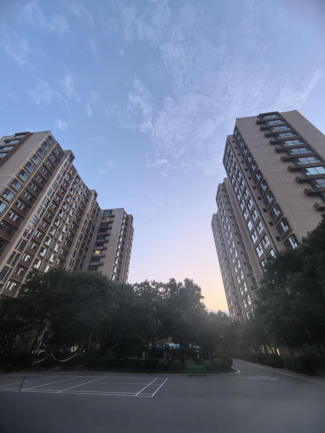 城市一角，城市一景……