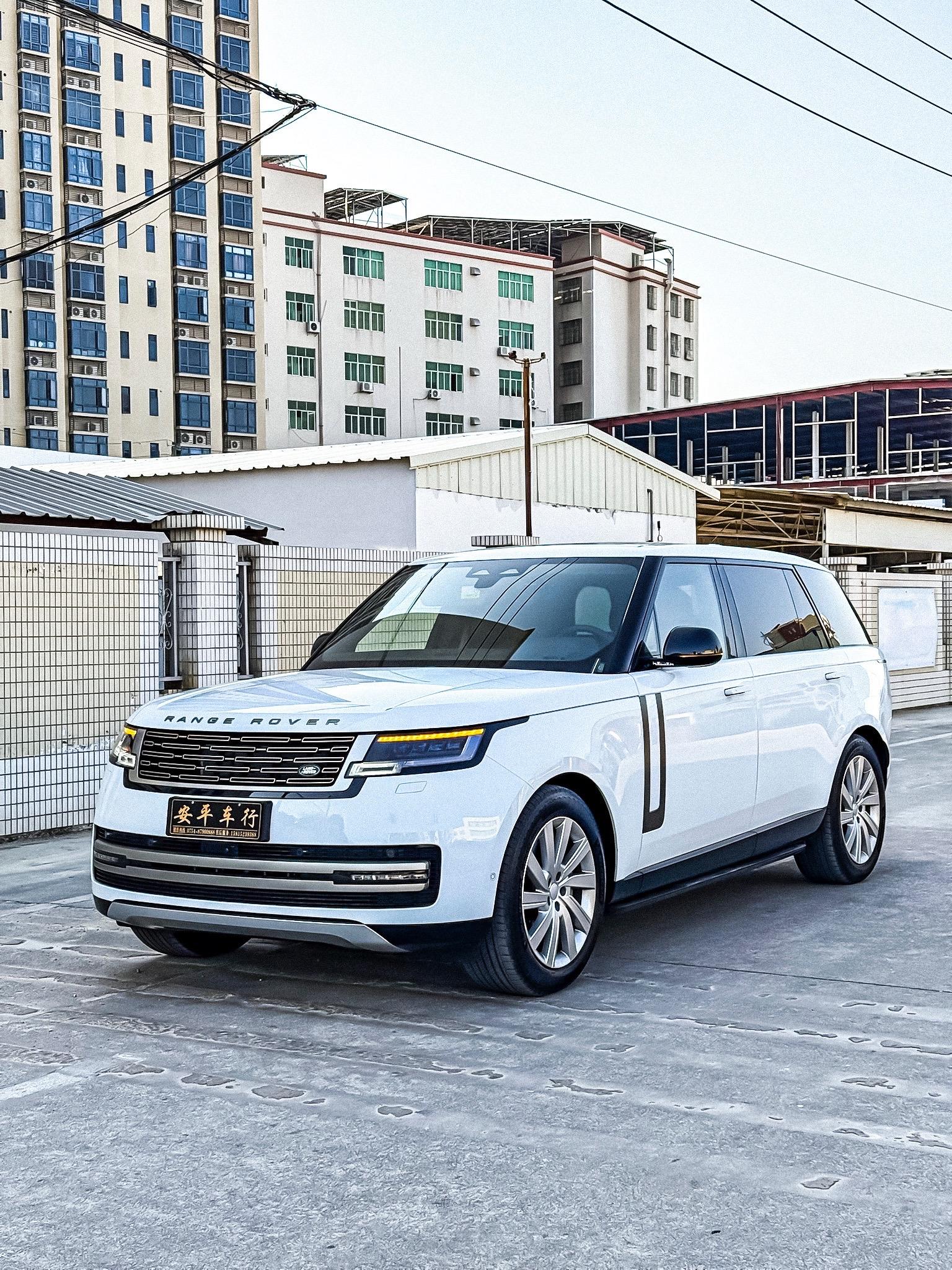 上山龙 下山虎 成功男人开路虎 第五代揽胜的外观颜值与气场并存越看越帅