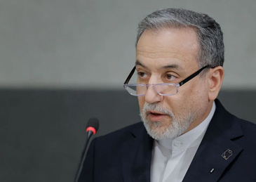 #伊朗称日本船能过霍尔木兹海峡#【伊朗外长：日本船能过霍尔木兹海峡】日本共同社报