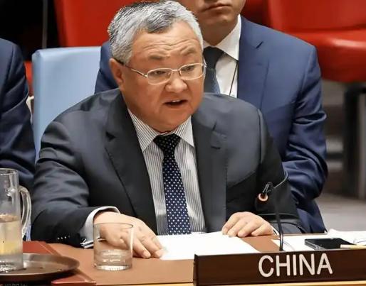 联合国安理会那张圆桌上，中国代表傅聪直接把话砸在了以色列脸上。约旦河西岸的定居点