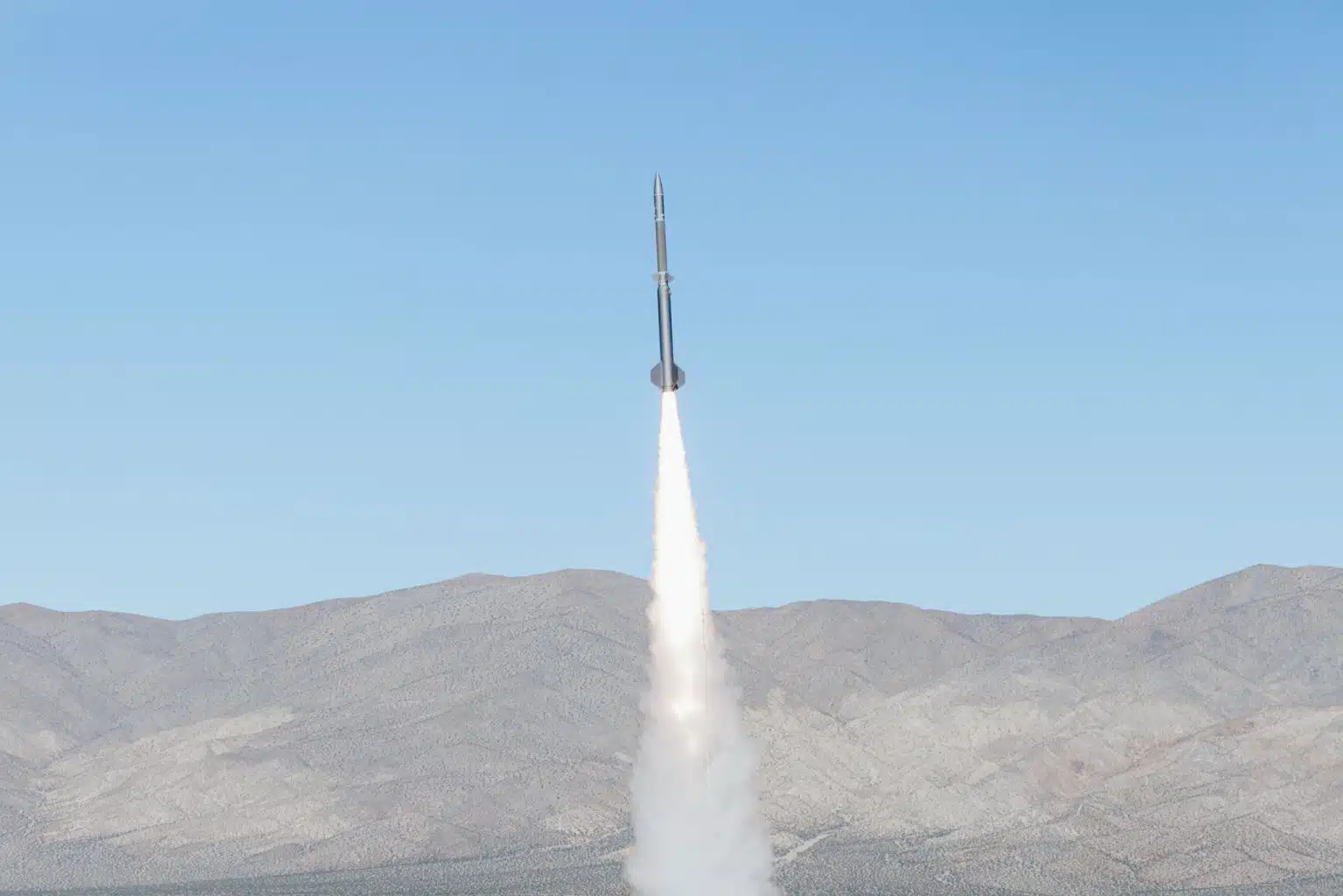 美国海军开始寻求可由Mk 41垂发系统发射的高超音速导弹2026年4月17日，《