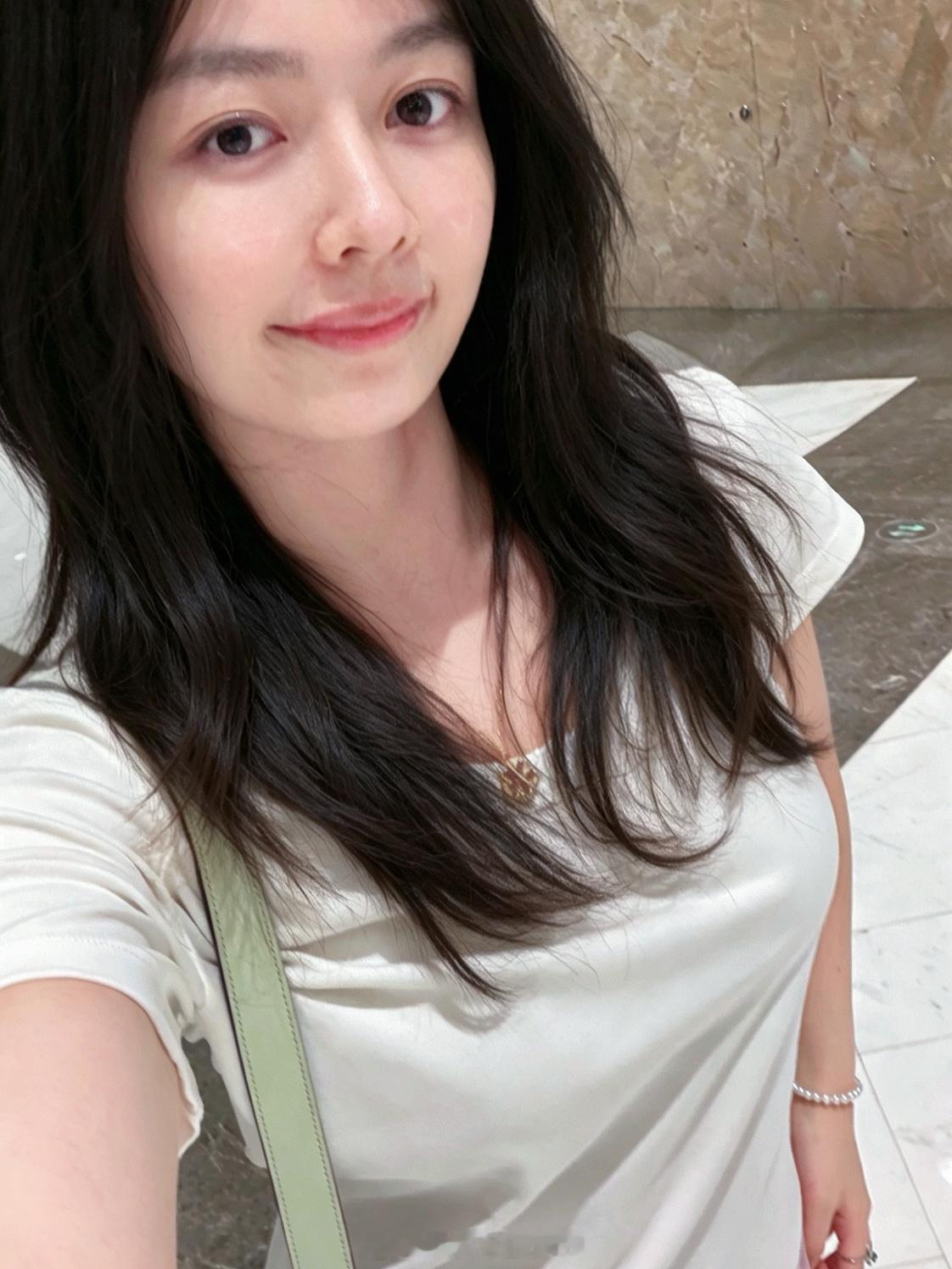 每天晚上吃宵夜胖成儿子了！！（陈述句，不是骂脏话） 