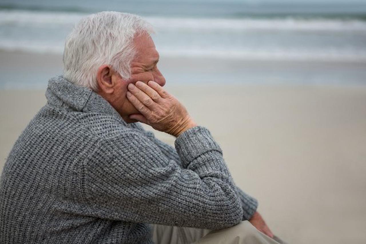 你这是患上退休焦虑症了，等找到自己的业余爱好，安排好每日日程，你这种状态就会消失