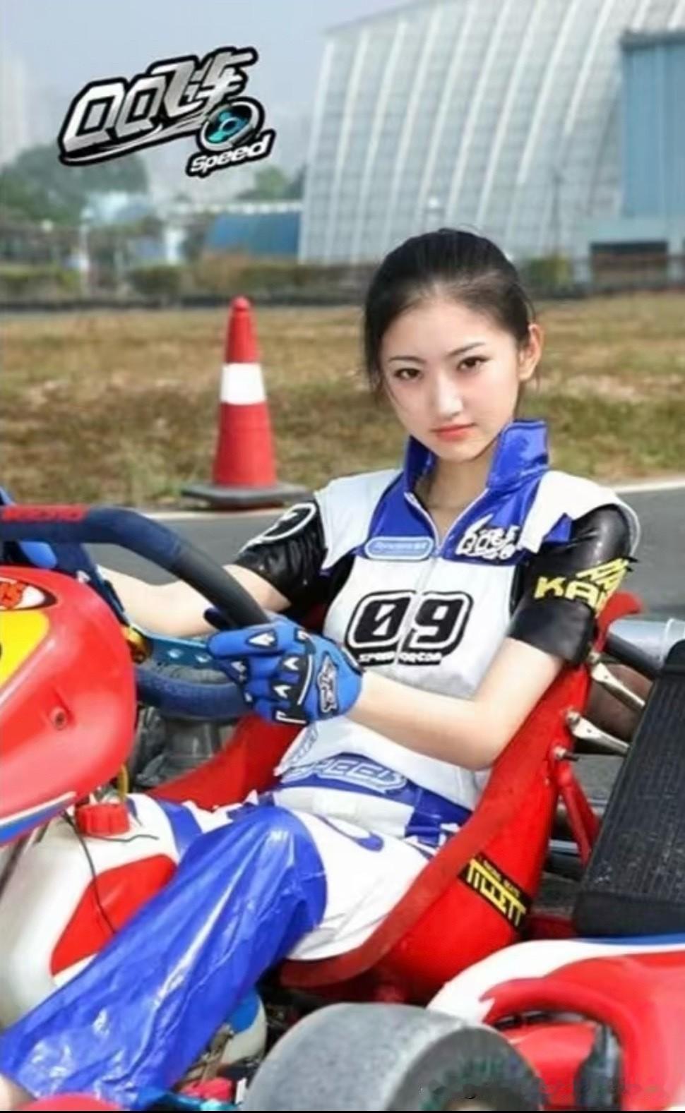 孙晨宇写了一篇关于景甜的小作文，
里面列举了种种，
而且最终表明向景甜追讨300