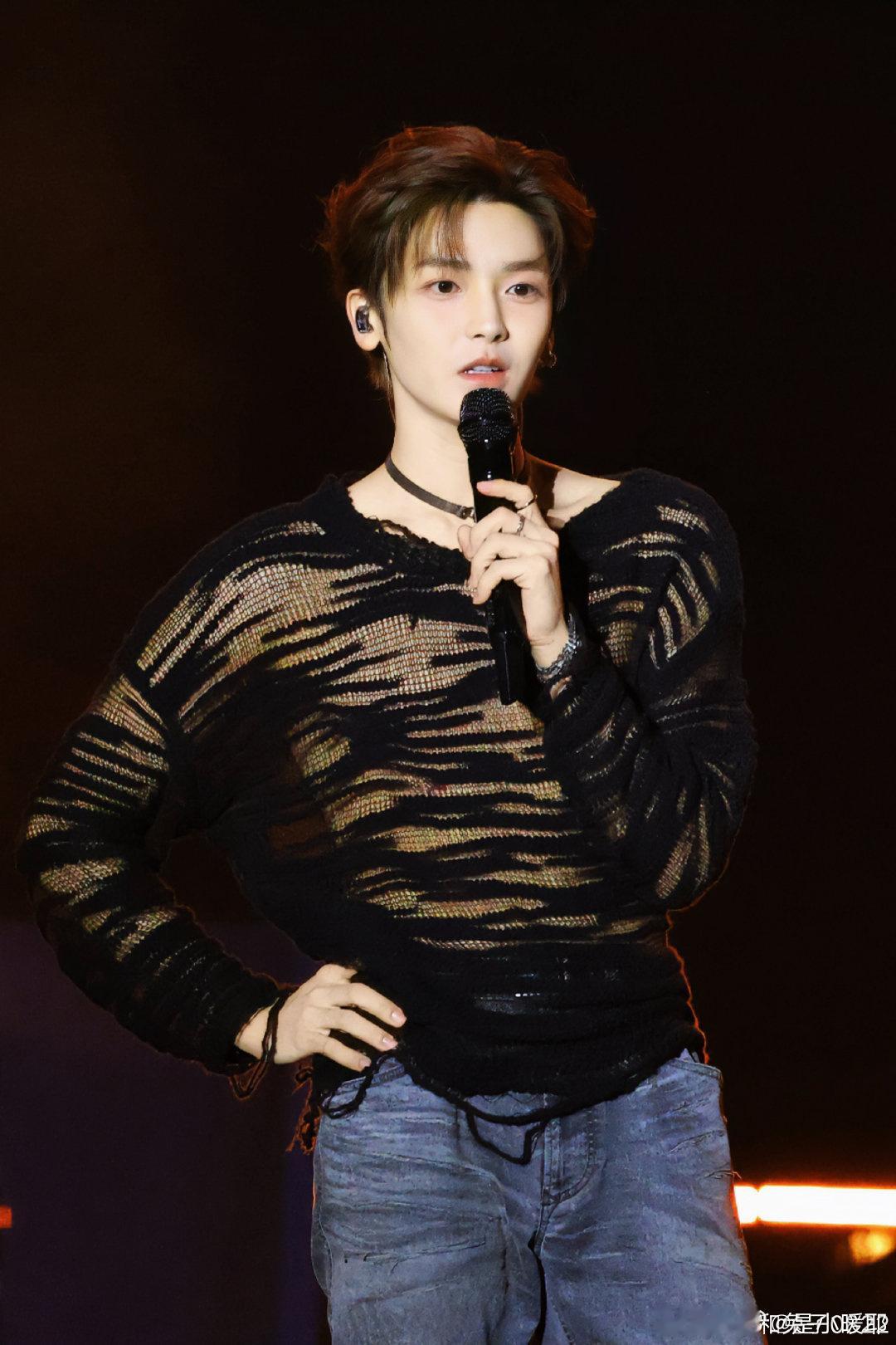 每个音符都是侯明昊用心创作的，他的音乐温暖又真实，期待他在《音乐缘计划2》中的每