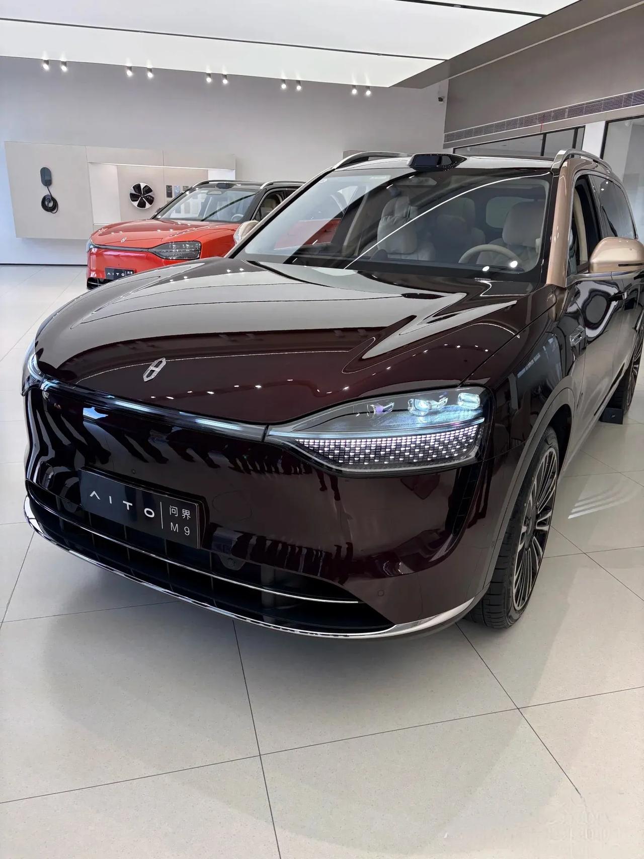 问界 M9:夏日出行与露营的清凉舒适之选
       炎炎夏日，当炽热的阳光炙