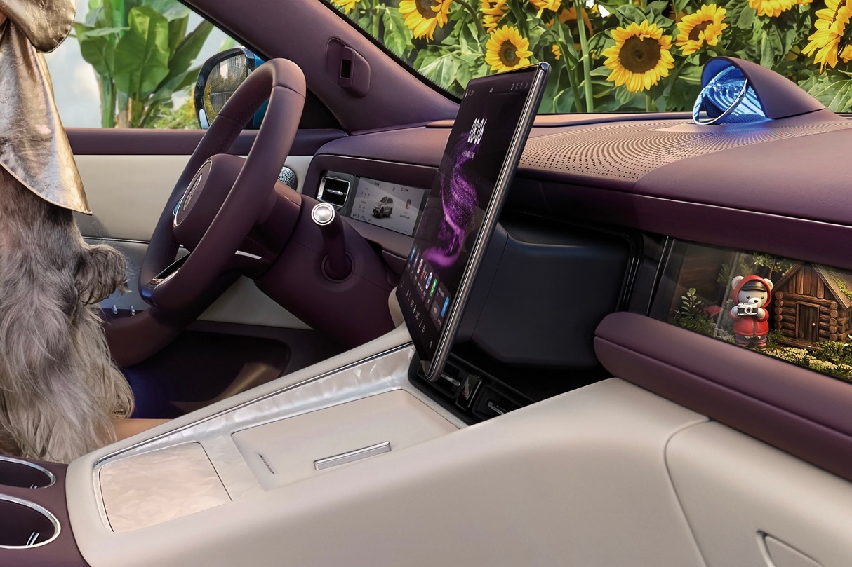 仔细看了下昨天发的问界M6内饰，感觉这个色彩搭配+用料+细节处理确实很符合年轻女