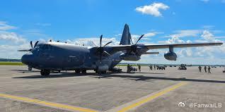 卫队到达美国特朗普总统自残现场，缴到一条内裤？ 经调查，特朗普总统不仅打掉了两架