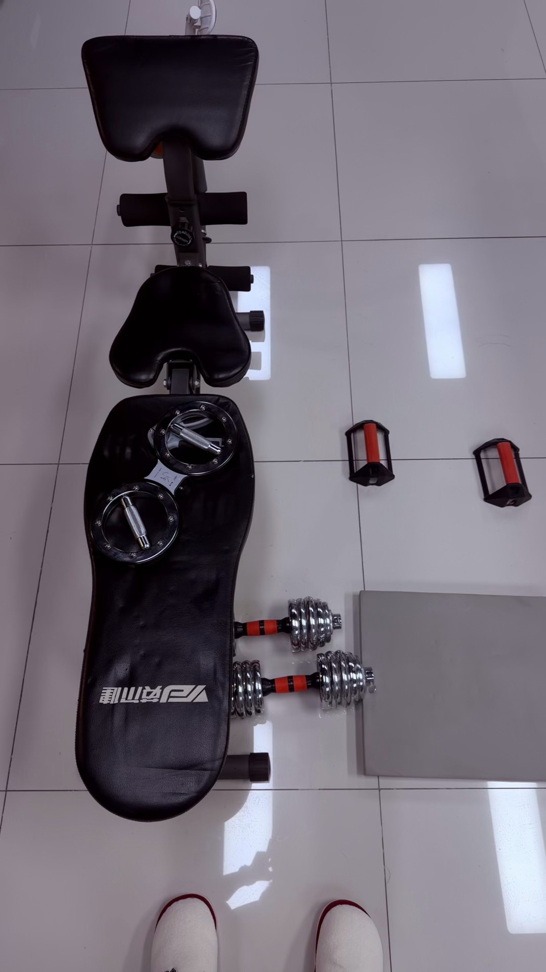 昨天还在聊务实、稳重、层级之间的自由！今天网络大V就被禁言了！坚持撸铁吧！少说话