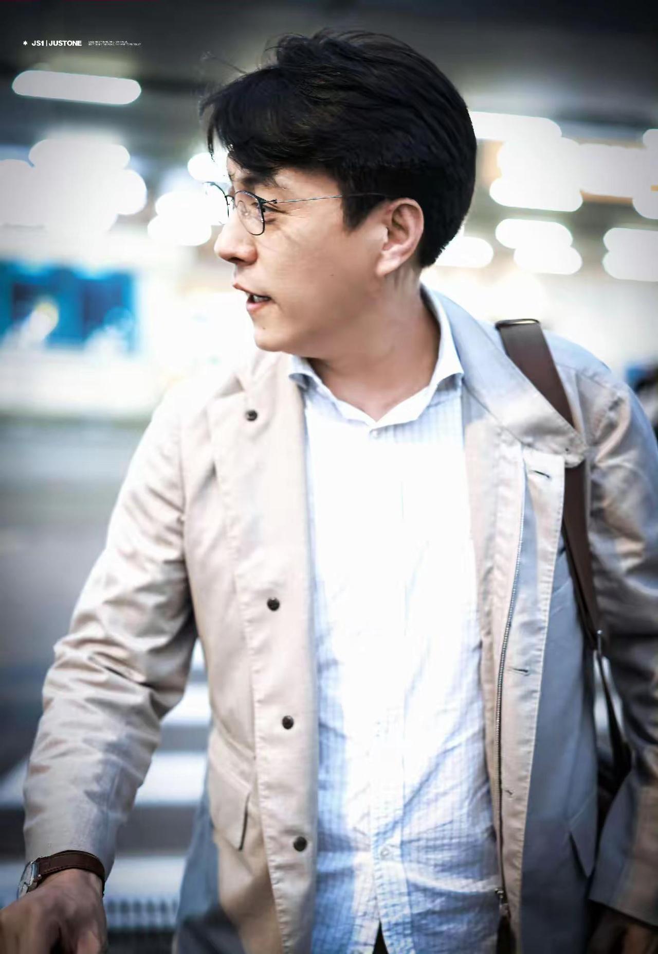 帅。靳东靳东男神