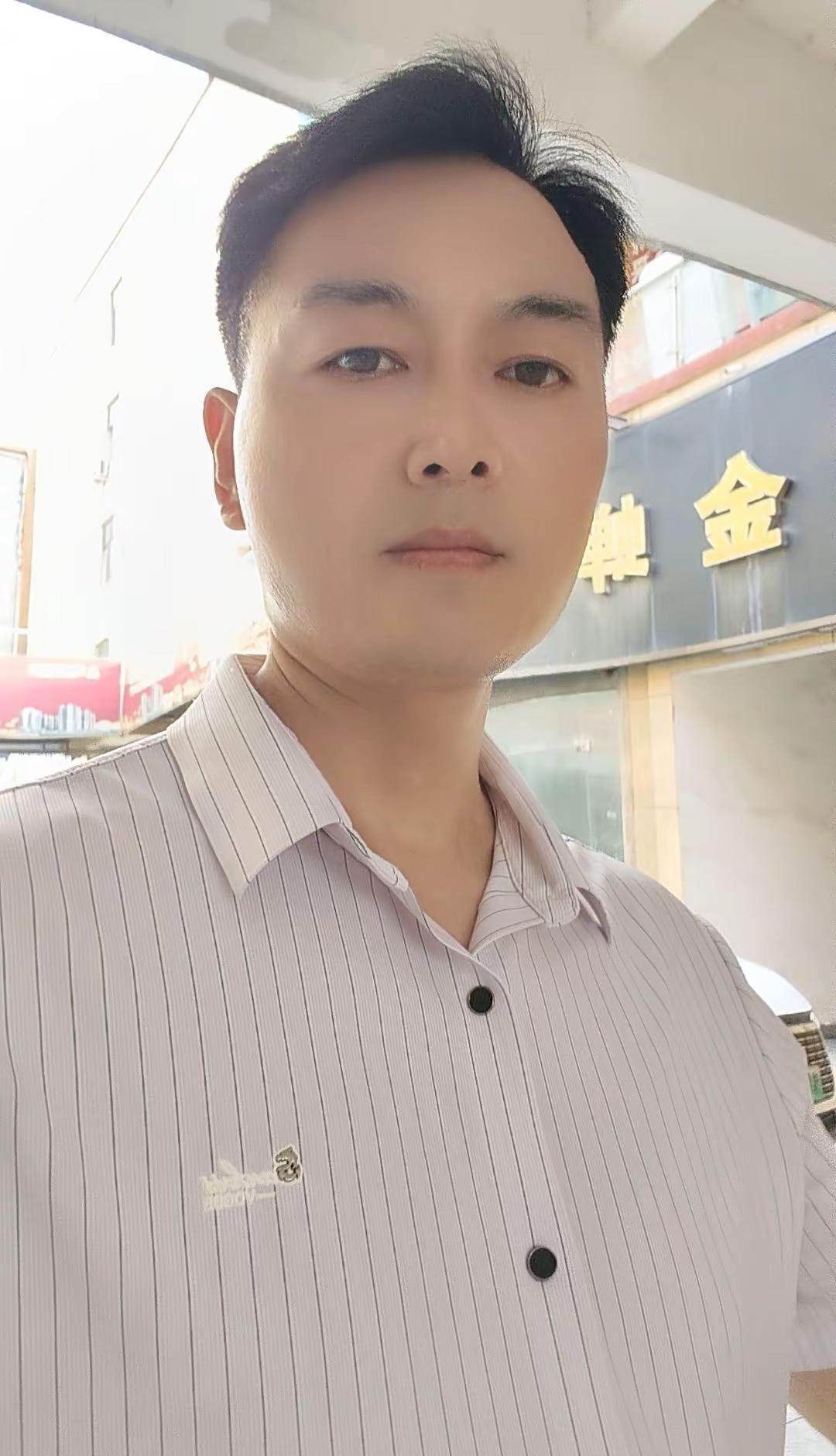 你看时间等过谁，周五就要立秋了，季节变化，来来往往，好多人忘了好多人，好多人代替
