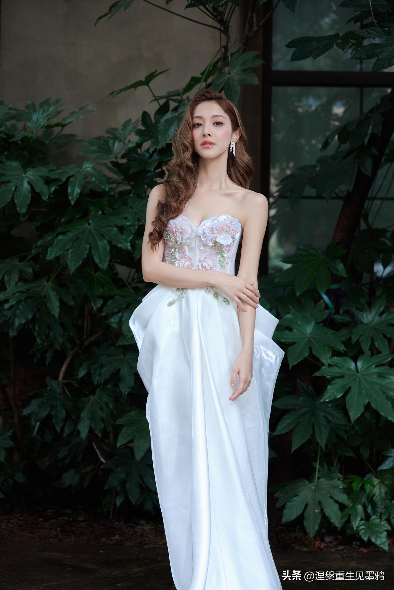 郑嘉颖娇妻陈凯琳生日晒12张拼图！透露浪姐收获满点，坦言解锁一整年的“第一次”