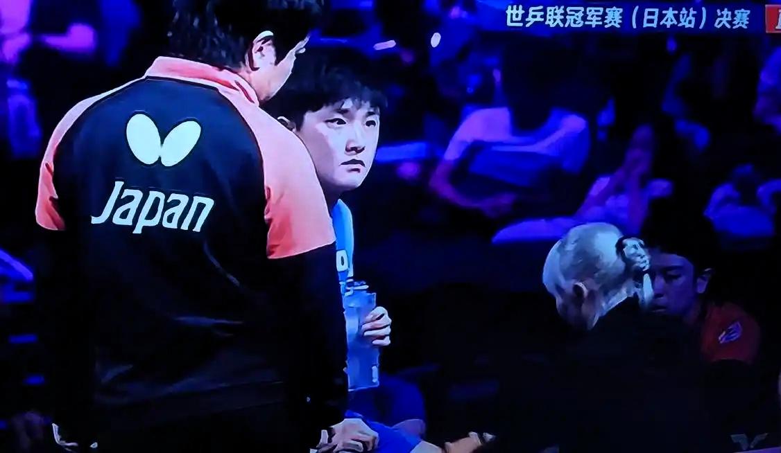 医疗暂停，会不会打乱场上的手感？
看拉内弗这场3比2逆转，一下就想起横滨那场决赛