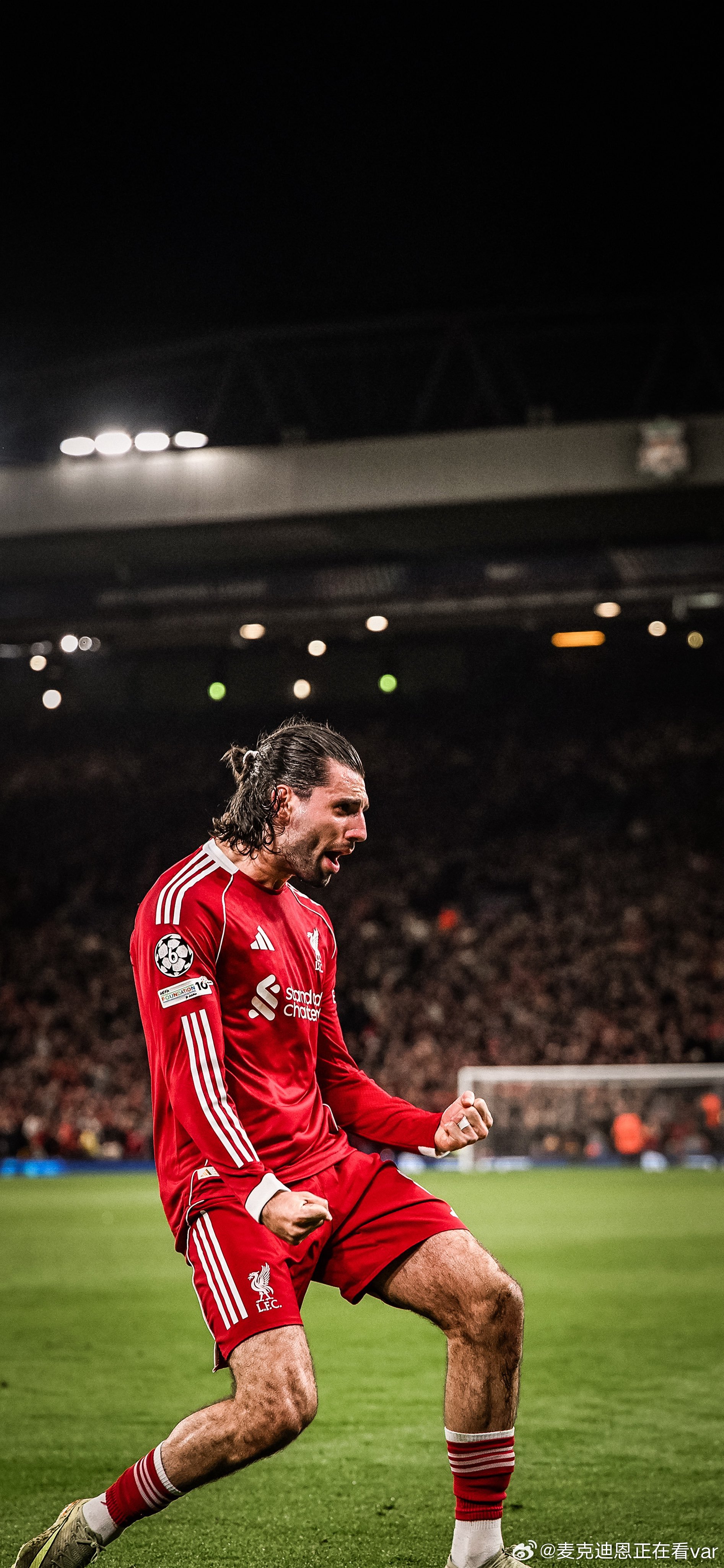 今年的索博到底要怎么吹啊赶紧续约然后把队长袖标传给他吧 