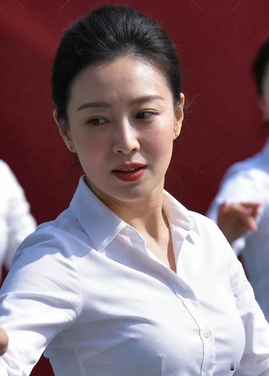 这样的素颜，放在10年前，算不算得上美女？ ​​​