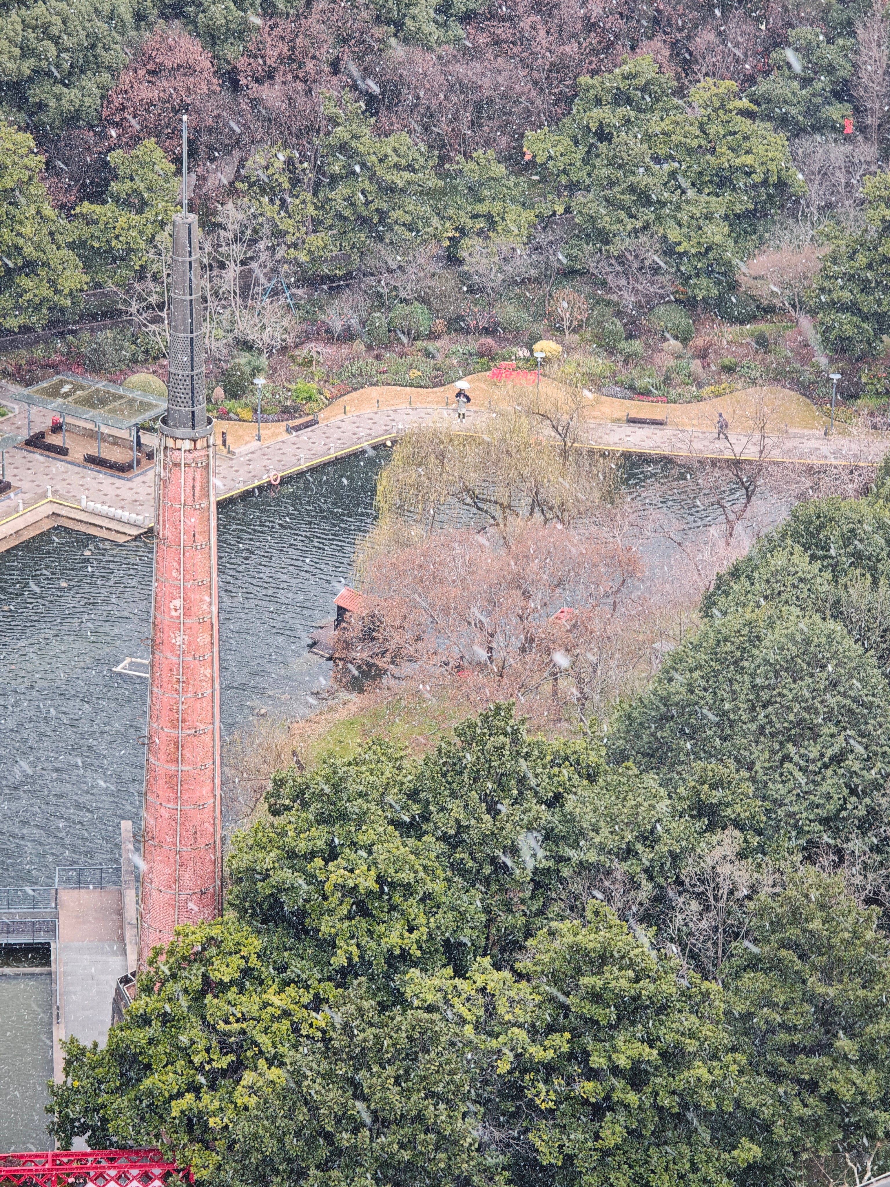 下雪啦，友友们！！！ 