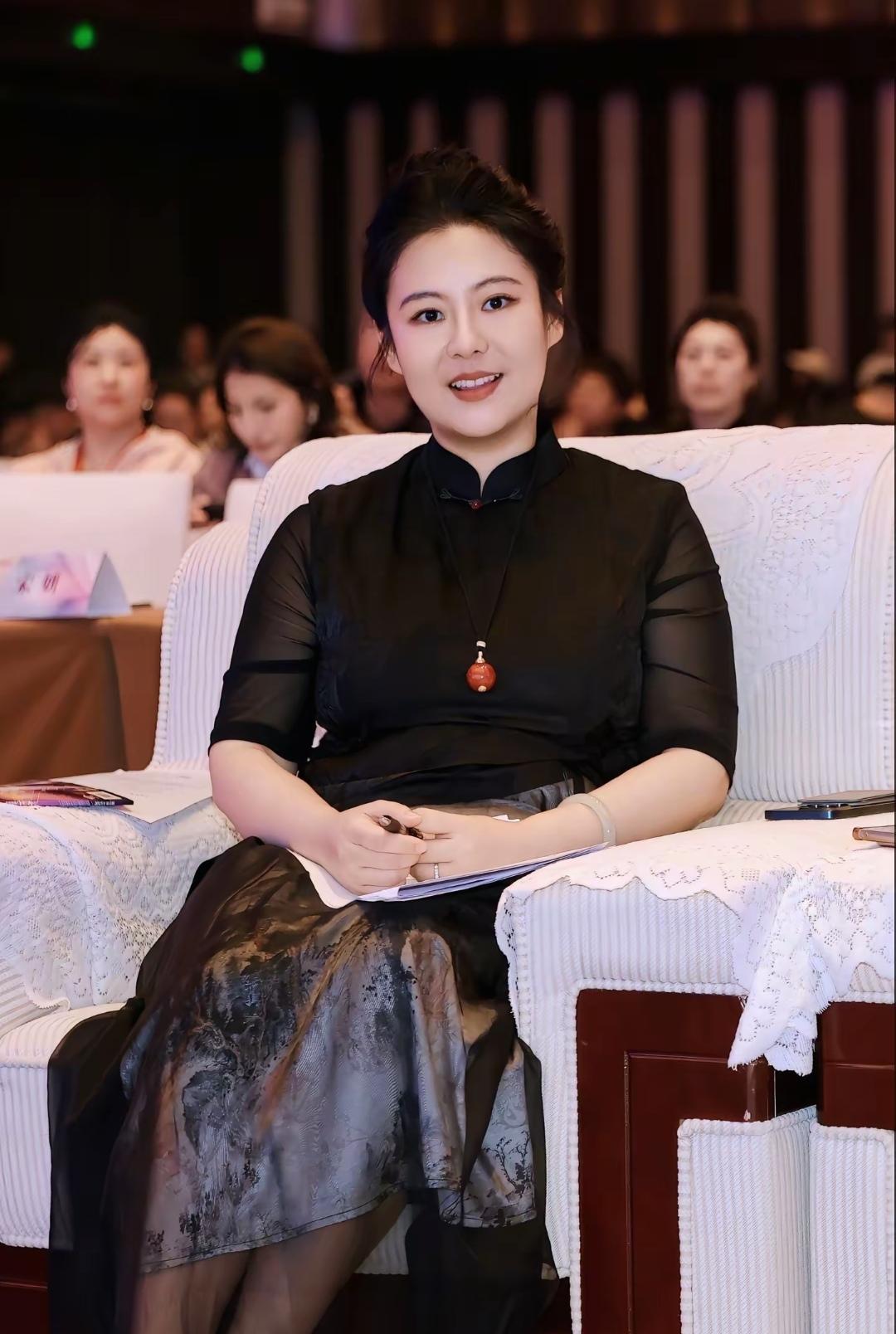 段睿深夜的发问，字字扎心，为什么我的能力在角色面前不值一提？我被关注的，只是我努