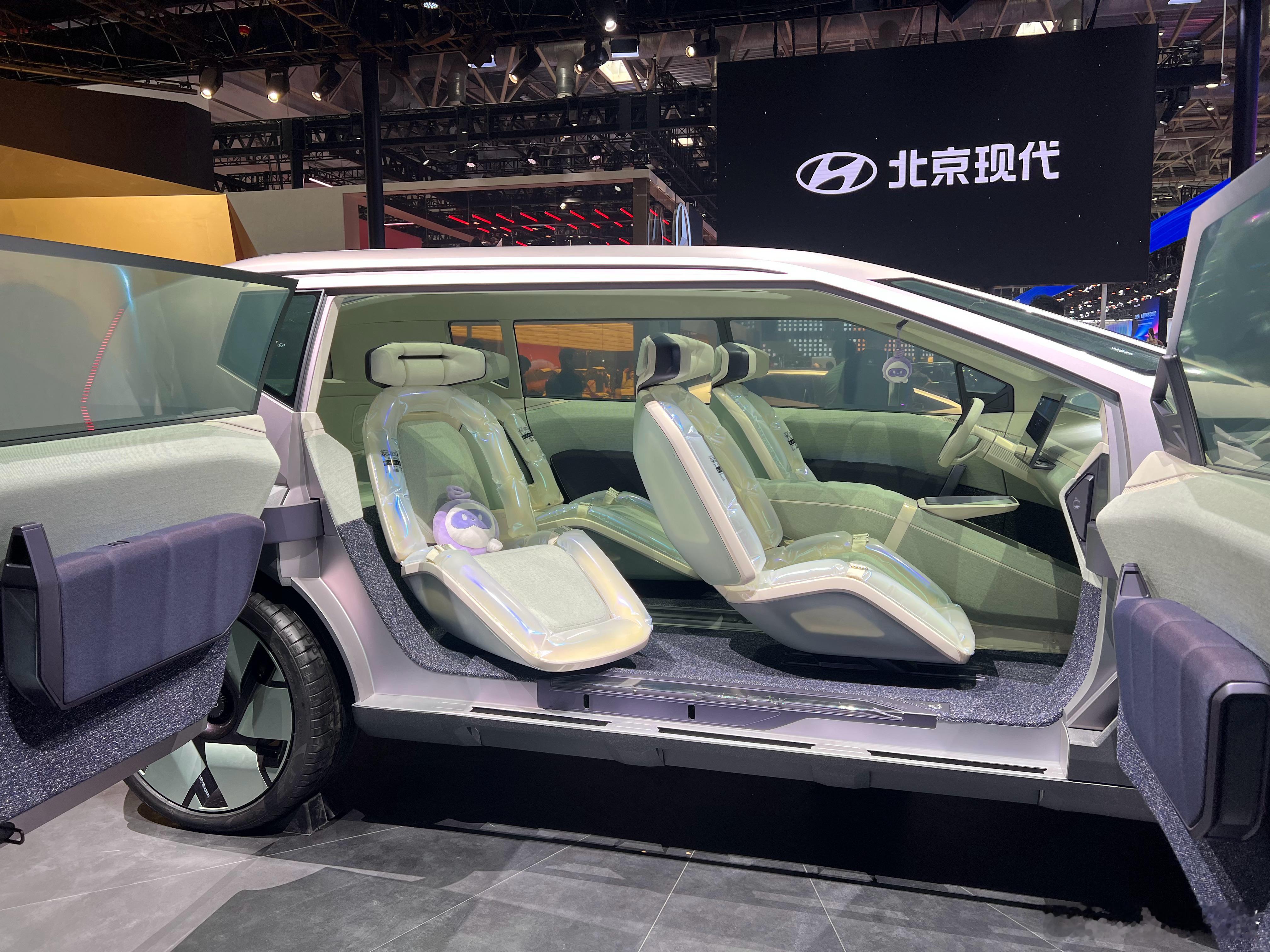 不是特斯拉cybertruck买不起，现代ioniq更有性价比。大v聊车2026