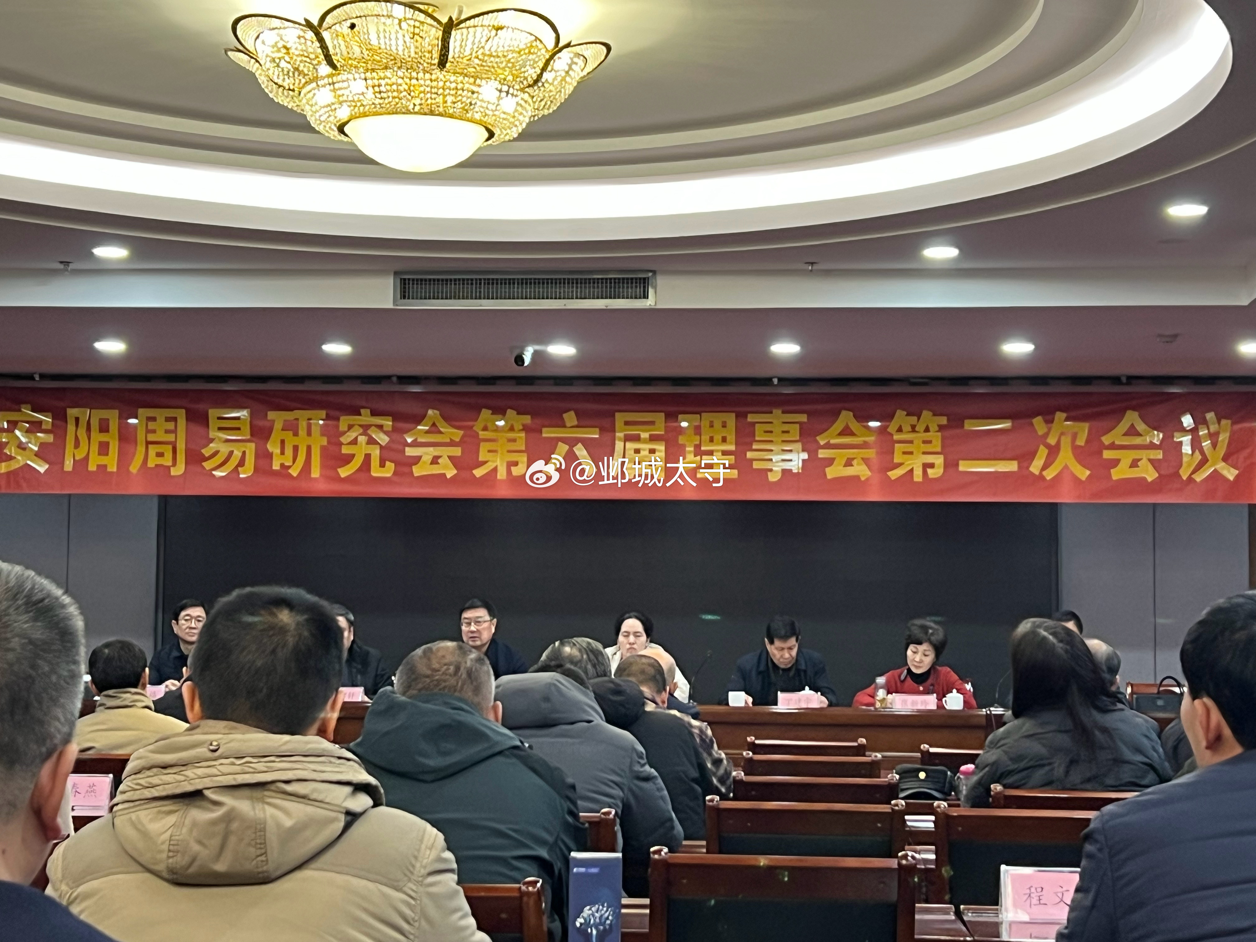 大血藤的纹理越看越漂亮，饮片再大点可以当杯垫儿用。 ​​​