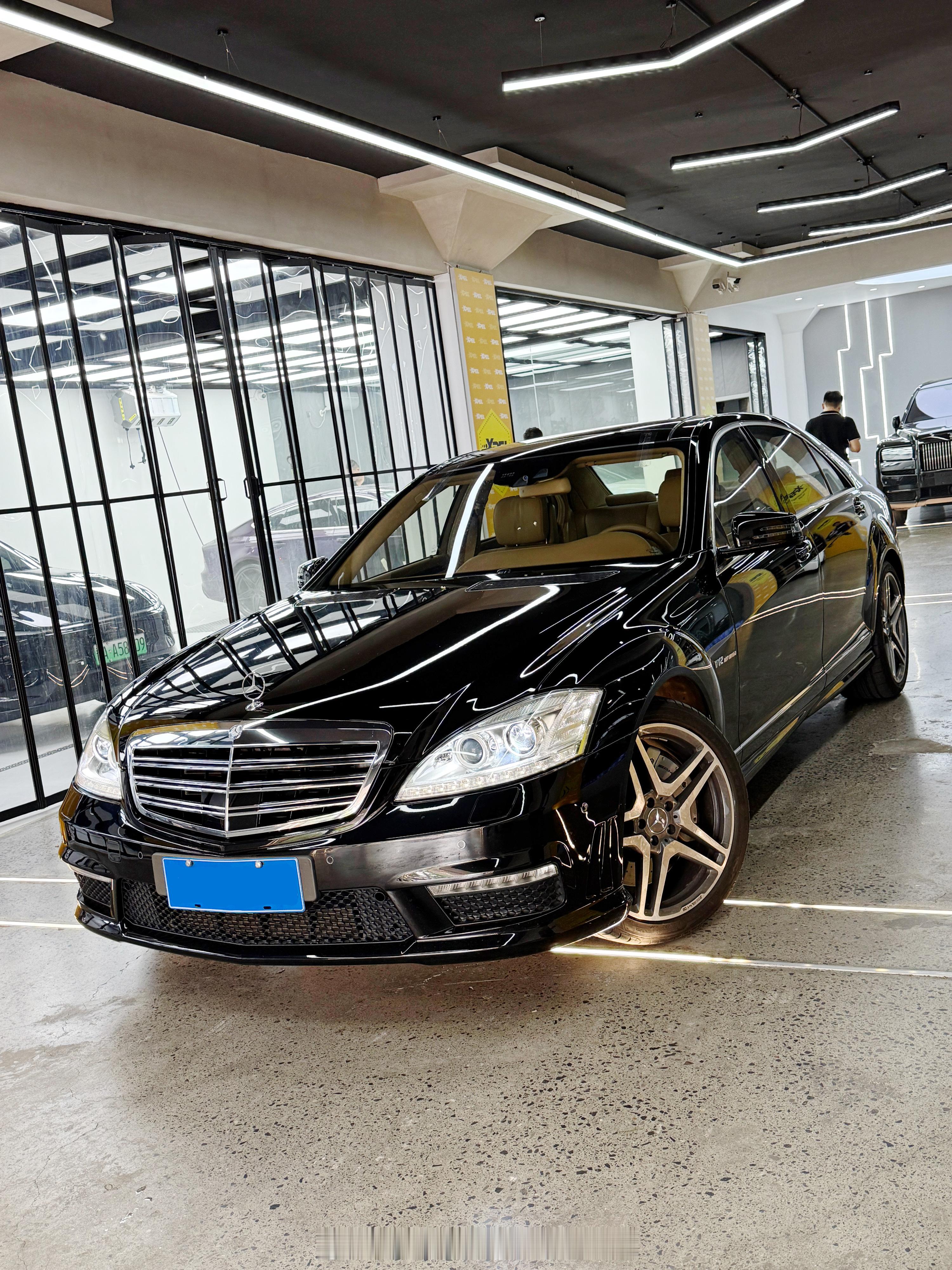 今天接了台超级稀有的玩具无需多言 懂得都懂 S65L V12 13000km 原