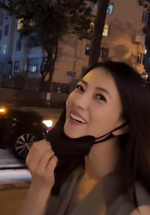 高圆圆46岁：婚姻不将就，身后事不办仪式，为何说最好我先走？
