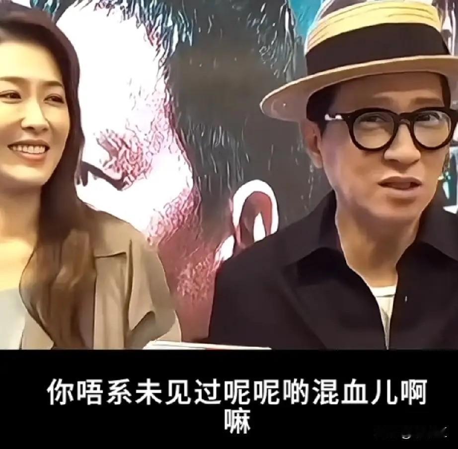 一次，记者当场直接灵魂拷问张家辉：“网上全在夸关咏荷越活越年轻、冻龄女神，你看着