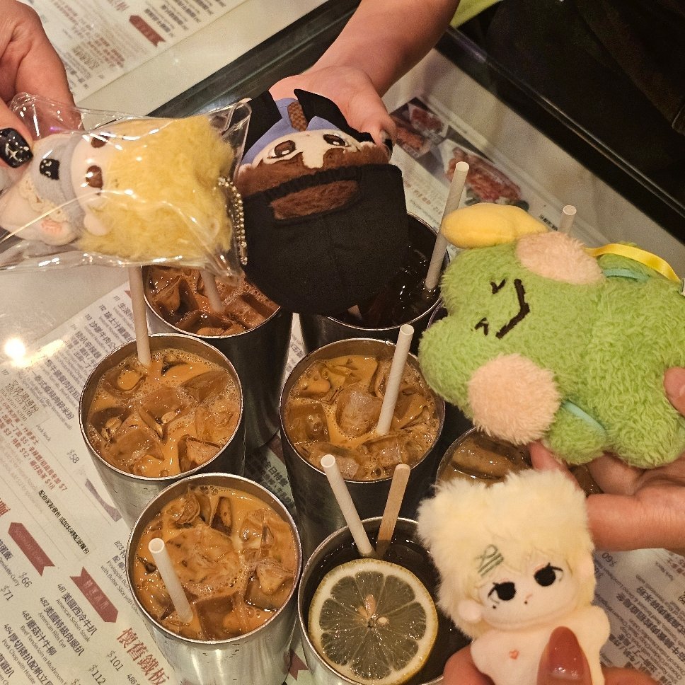 小小一只怎么吃这么多。 