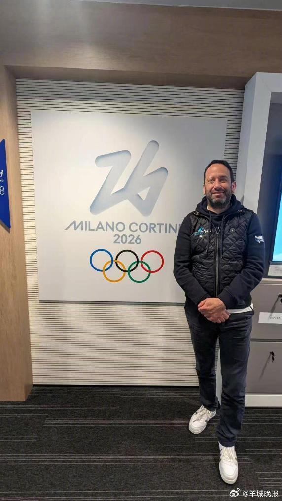 #制冰主管称米兰的冰没问题# 米兰滑冰馆冬奥会举行短道速滑和花样滑冰项目，有不少