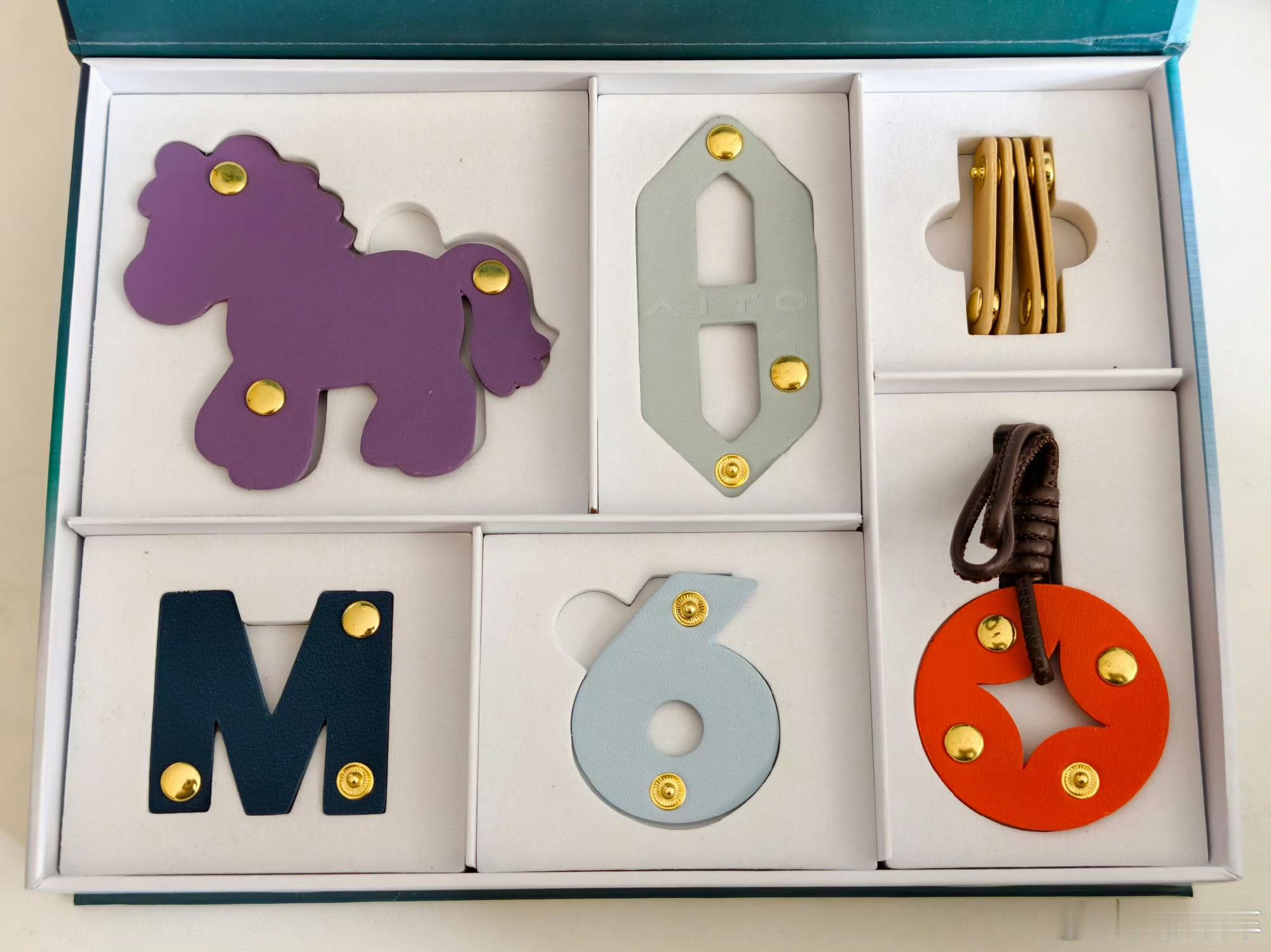 问界M6品鉴会的伴手礼，能动手拼挂件，给大家抽了，评论即可  抽奖详情