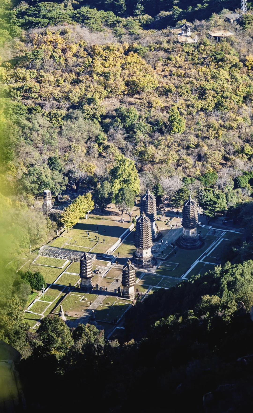 ⚡️周末充电计划｜秋游银山塔林，徒步赏金秋🍂
惦记了好久的银山塔林
终于在这个