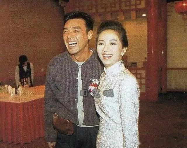 钟镇涛和梅艳芳 