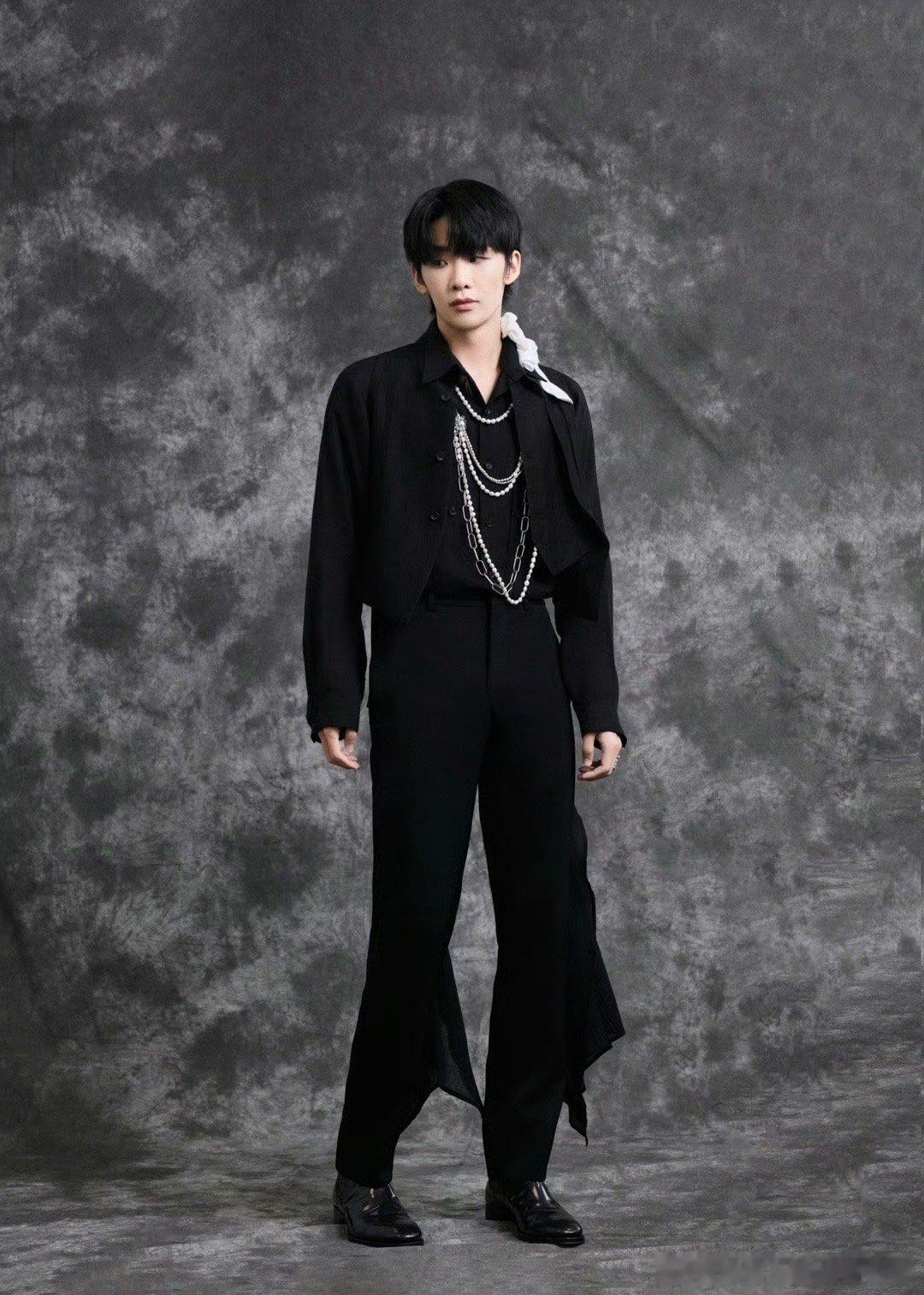 #王赫野说玫有明天已老实求放过#王赫野的歌声真的是相当的有魔力，尤其是这唱功直接