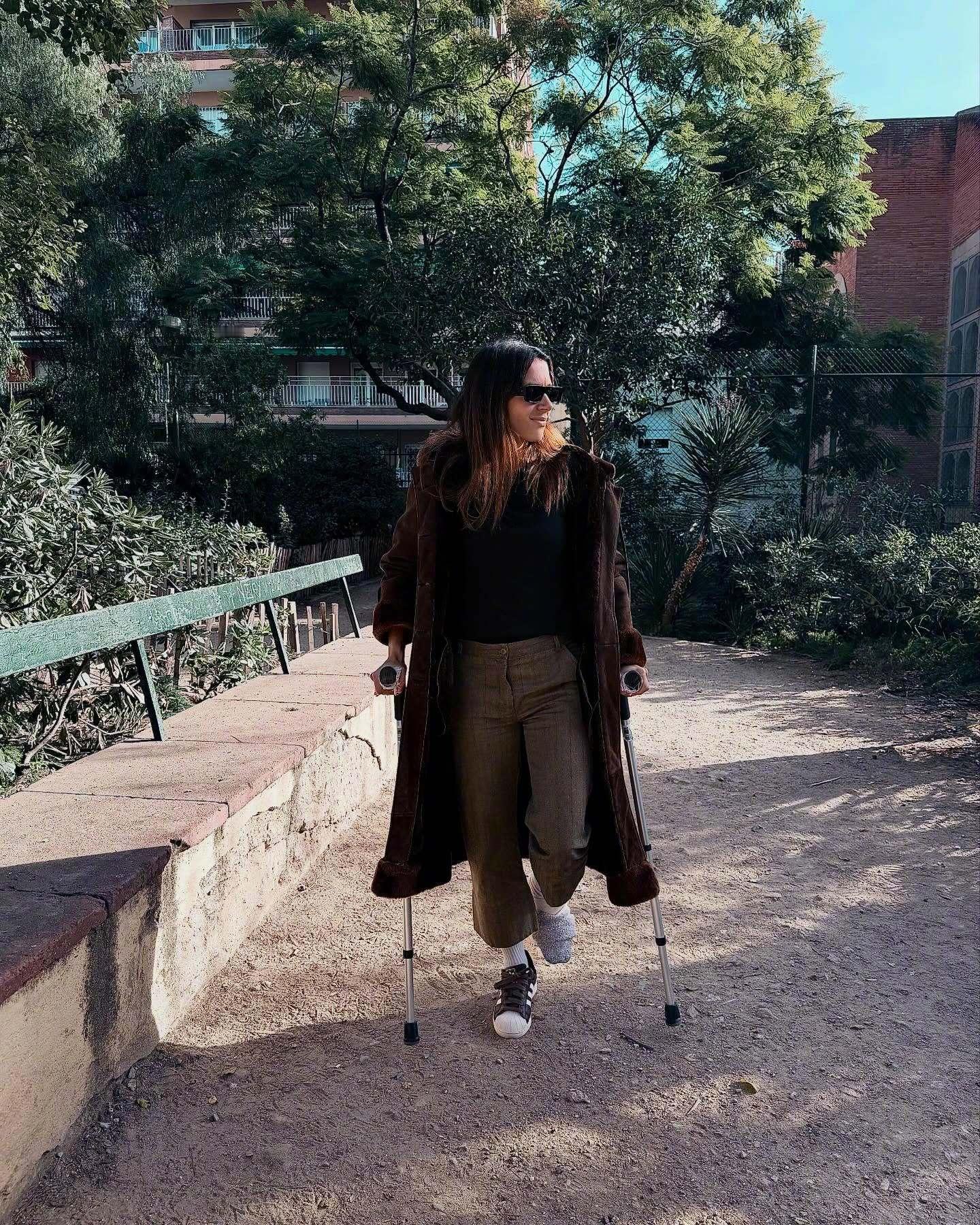 ❤️🩹手术后的首次落地行走，我们邦邦有新伙伴相伴左右💕巴萨 🔴🔵Forç