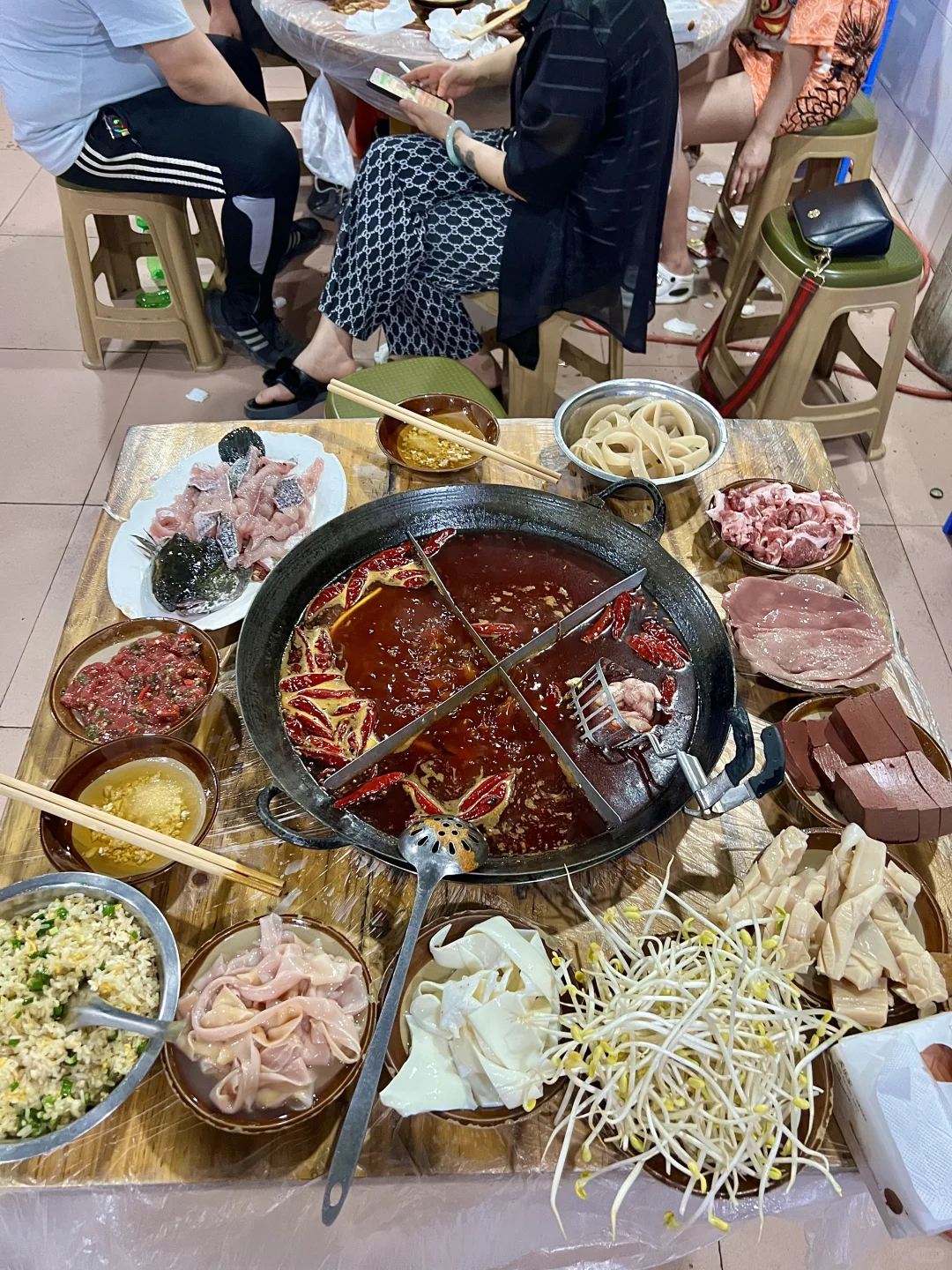 这才是重庆本地人会反复N刷的老火锅！（9家）