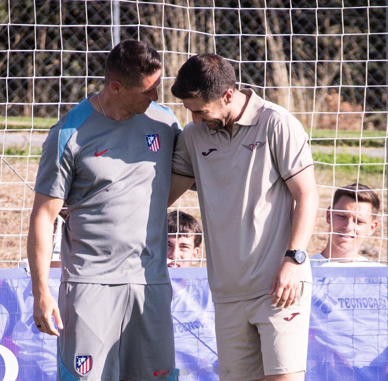 马竞队b教练与赫塔菲b队教练 ​​​