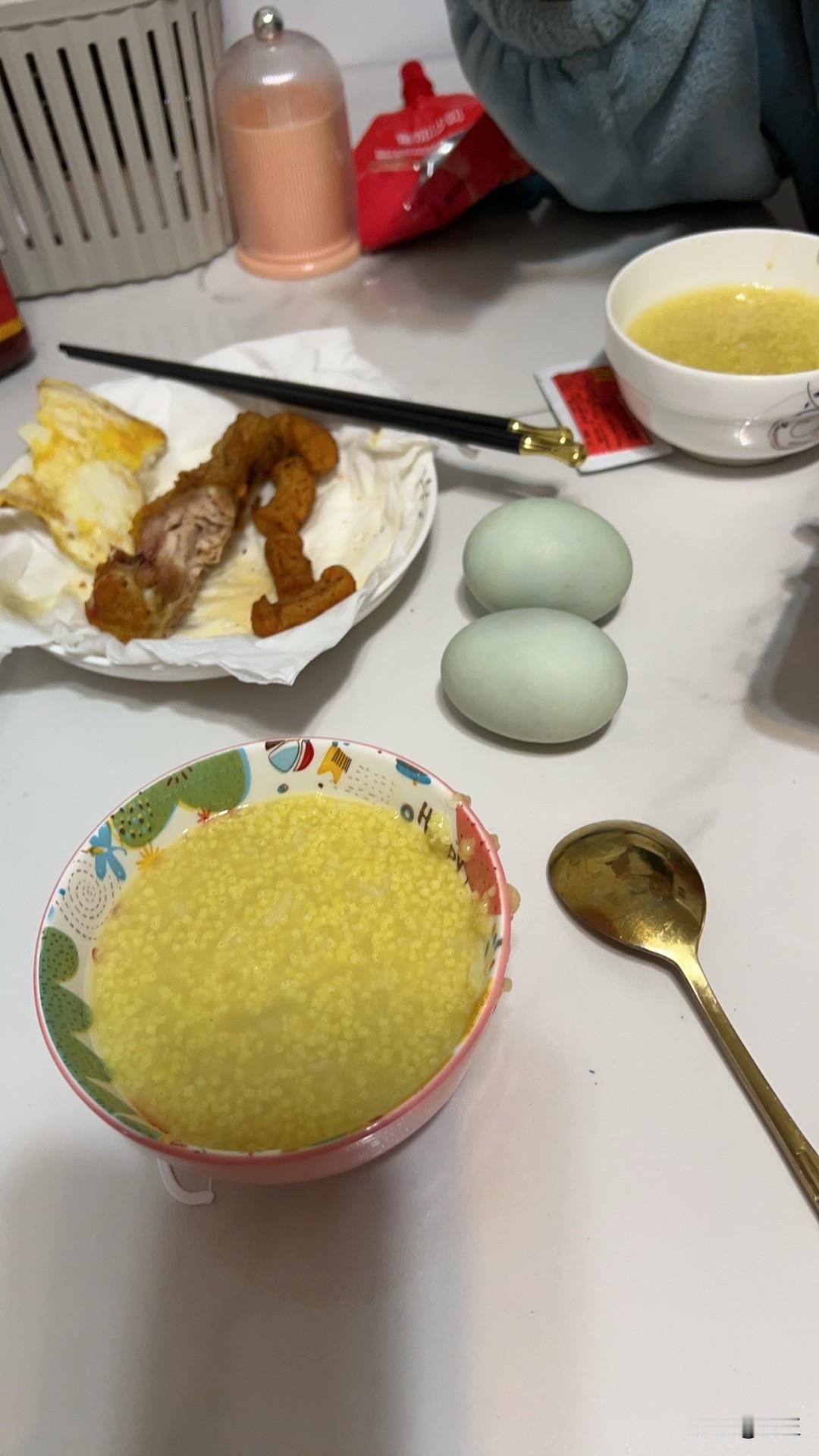 幸福就是身体健健康康平平安安比啥都幸福。

有钱有什么用有钱买不来健康的身体比如