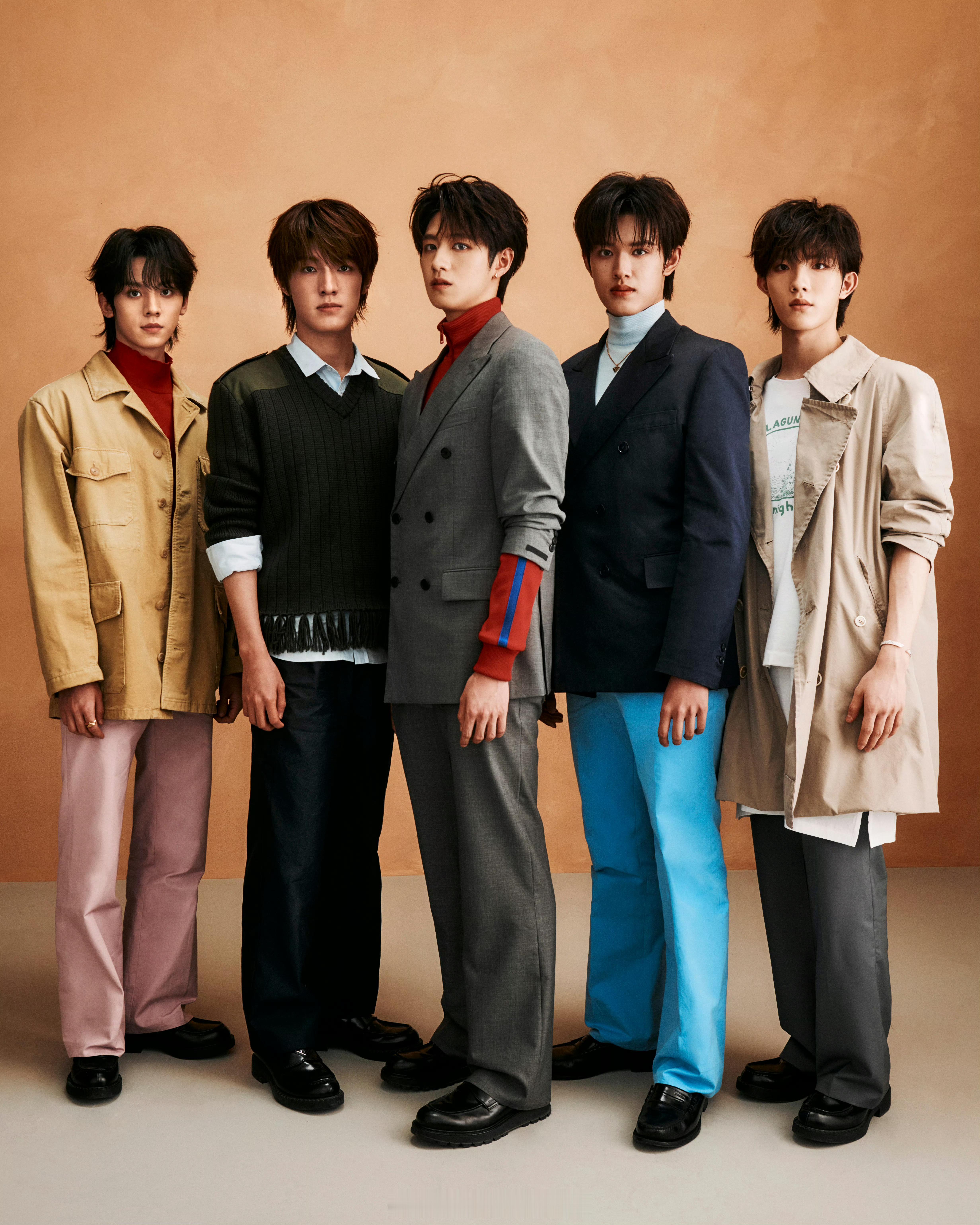 TOP登陆少年｜Prada大秀 官方PHOTOCALL～📸米兰时装周时装周