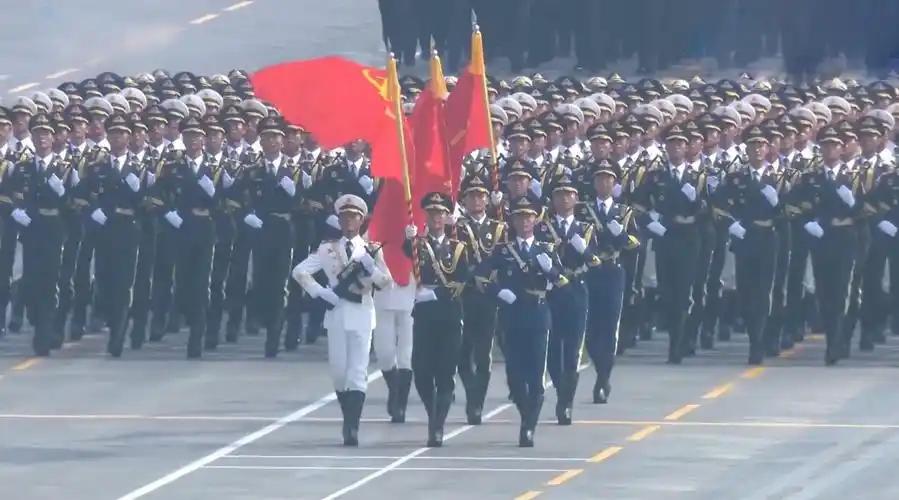 重磅炸场！军方连夜落地26条铁血新规，彻底封死高官所有灰色地带
 
军队从严治军